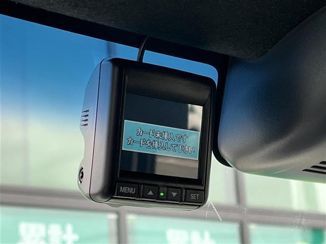 N-BOXカスタム G・Lホンダセンシング 純正ナビ(フルセグ/BT/CD/DVD)/レーダークルーズコントロール/バックカメラ/コーナーセンサー/衝突軽減/レーンキープ/片側パワスラ/後席サンシェード/LEDヘッドライト/ETC/ドラレコ(7枚目)