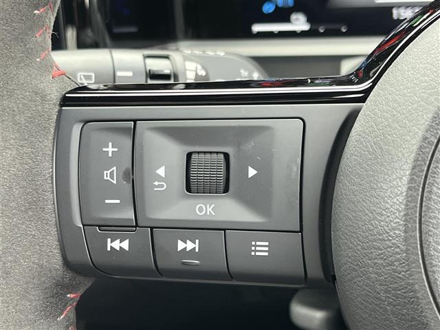 オーラ ニスモ 純正9インチナビ(フルセグ/BT)/プロパイロット/レーダークルーズコントロール/全方位/コーナーセンサー/BSM/衝突軽減/ハーフレザー/ワイヤレス充電/デジタルインナーミラー/ETC2.0(9枚目)