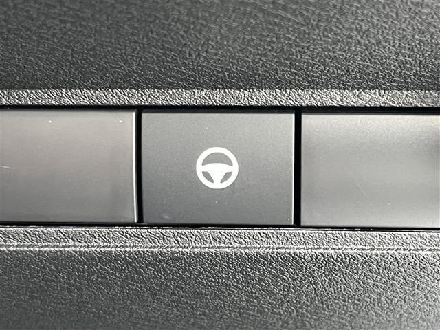 オーラ ニスモ 純正9インチナビ(フルセグ/BT)/プロパイロット/レーダークルーズコントロール/全方位/コーナーセンサー/BSM/衝突軽減/ハーフレザー/ワイヤレス充電/デジタルインナーミラー/ETC2.0(12枚目)