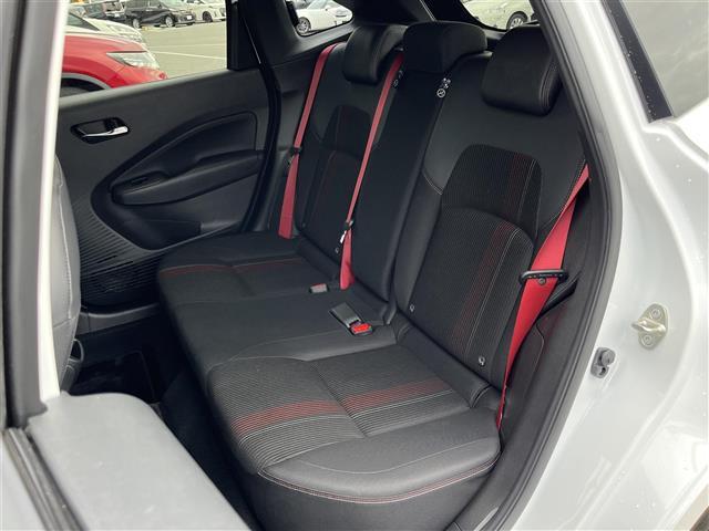 オーラ ニスモ 純正9インチナビ(フルセグ/BT)/プロパイロット/レーダークルーズコントロール/全方位/コーナーセンサー/BSM/衝突軽減/ハーフレザー/ワイヤレス充電/デジタルインナーミラー/ETC2.0(34枚目)