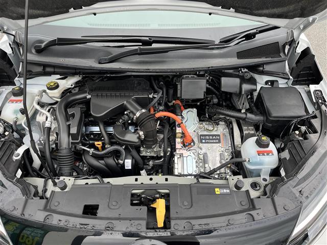 オーラ ニスモ 純正9インチナビ(フルセグ/BT)/プロパイロット/レーダークルーズコントロール/全方位/コーナーセンサー/BSM/衝突軽減/ハーフレザー/ワイヤレス充電/デジタルインナーミラー/ETC2.0(41枚目)