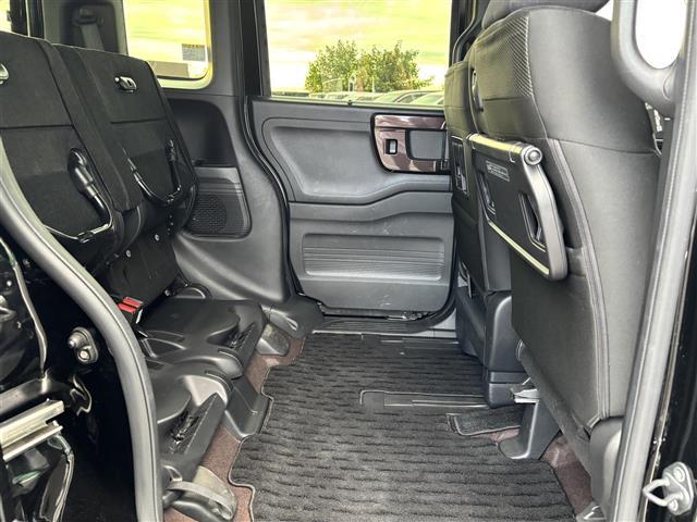 N-BOXカスタム G・EXホンダセンシング 純正ナビ(フルセグ/BT/CD/DVD)/レーダークルーズコントロール/バックカメラ/コーナーセンサー/衝突軽減/レーンキープ/片側パワスラ/ドラレコ/ETC/オートライト/電動格納ミラー/純正AW(33枚目)