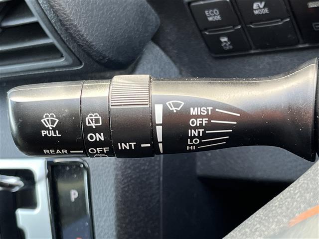 シエンタ ハイブリッドG クエロ 純正ナビ(フルセグ/BT/CD/DVD)/モデリスタ/クルーズコントロール/全方位/コーナーセンサー/衝突軽減/レーンキープ/両側パワスラ/シートヒーター/ステアリングヒーター/ETC(25枚目)