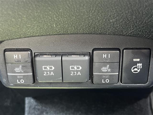 シエンタ ハイブリッドG クエロ 純正ナビ(フルセグ/BT/CD/DVD)/モデリスタ/クルーズコントロール/全方位/コーナーセンサー/衝突軽減/レーンキープ/両側パワスラ/シートヒーター/ステアリングヒーター/ETC(27枚目)