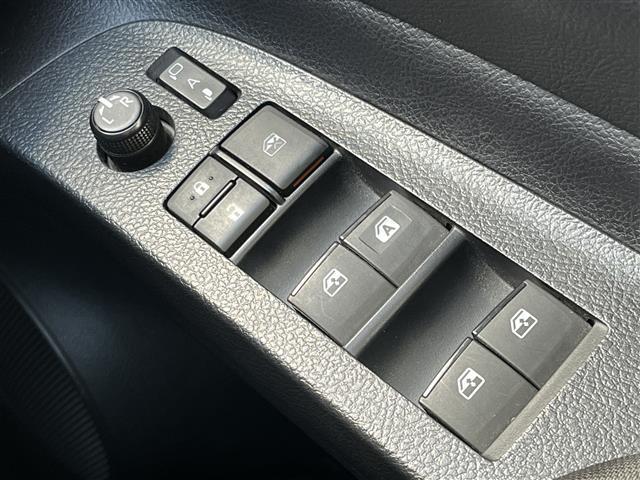 シエンタ ハイブリッドG クエロ 純正ナビ(フルセグ/BT/CD/DVD)/モデリスタ/クルーズコントロール/全方位/コーナーセンサー/衝突軽減/レーンキープ/両側パワスラ/シートヒーター/ステアリングヒーター/ETC(28枚目)