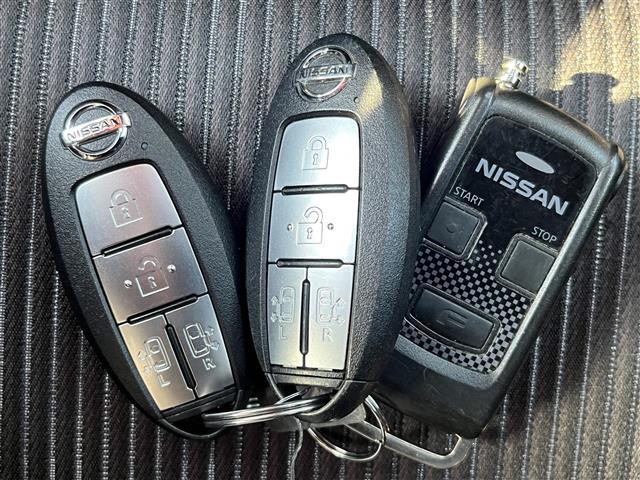 セレナ ｅ－パワー　ハイウェイスターＶ　純正ナビ　フルセグ　Ｂｌｕｅｔｏｏｔｈ　ＵＳＢ／ＡＵＸ　フリップダウン　全方位カメラ　ＥＴＣ　ドライブレコーダー　追従型クルーズコントロール　両側パワースライドドア　前席シートヒーター　オートライト（11枚目）