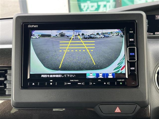 N-BOXカスタム G・Lターボホンダセンシング 純正ナビ(フルセグ/BT/CD/DVD)/レーダークルーズコントロール/バックカメラ/コーナーセンサー/衝突軽減/レーンキープ/両側パワスラ/ハーフレザー/シートヒーター/後席サンシェード/ETC(3枚目)