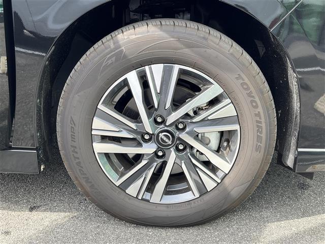 セレナ ハイウェイスターV Vセレクション 純正ナビ(フルセグ/BT/CD/DVD)/フリップダウン/レーダークルーズコントロール/プロパイロット/全方位/パドルシフト/BSM/コーナーセンサー/衝突軽減/両側パワスラ/後席サンシェード(17枚目)