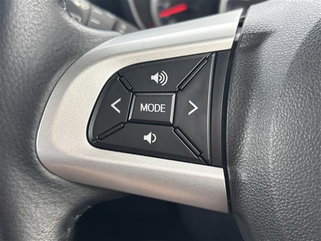 ルーミー カスタムG 純正ナビ(フルセグ/BT/CD/DVD)/クルーズコントロール/バックカメラ/コーナーセンサー/衝突軽減/レーンキープ/両側パワスラ/フォグランプ/LEDヘッドライト/ドラレコ/純正AW(8枚目)