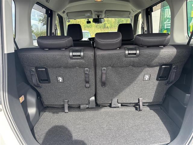 ルーミー カスタムG 純正ナビ(フルセグ/BT/CD/DVD)/クルーズコントロール/バックカメラ/コーナーセンサー/衝突軽減/レーンキープ/両側パワスラ/フォグランプ/LEDヘッドライト/ドラレコ/純正AW(19枚目)