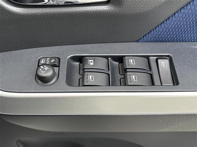 ルーミー カスタムG 純正ナビ(フルセグ/BT/CD/DVD)/クルーズコントロール/バックカメラ/コーナーセンサー/衝突軽減/レーンキープ/両側パワスラ/フォグランプ/LEDヘッドライト/ドラレコ/純正AW(27枚目)