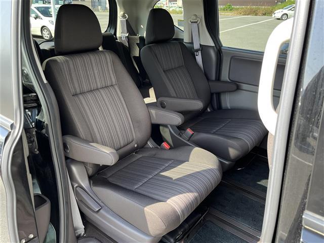 フリード G 純正ナビ バックカメラ 地デジ Cパッケージ ETC 両側パワースライドドア 純正15インチAW プッシュスタート ドアバイザー アイドリングストップ コンフォートビューパッケージ(15枚目)