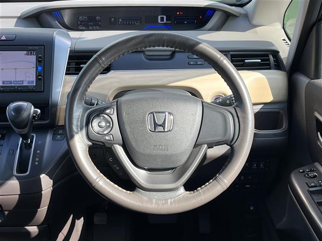 フリード G 純正ナビ バックカメラ 地デジ Cパッケージ ETC 両側パワースライドドア 純正15インチAW プッシュスタート ドアバイザー アイドリングストップ コンフォートビューパッケージ(22枚目)