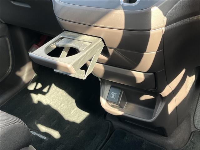 フリード G 純正ナビ バックカメラ 地デジ Cパッケージ ETC 両側パワースライドドア 純正15インチAW プッシュスタート ドアバイザー アイドリングストップ コンフォートビューパッケージ(29枚目)