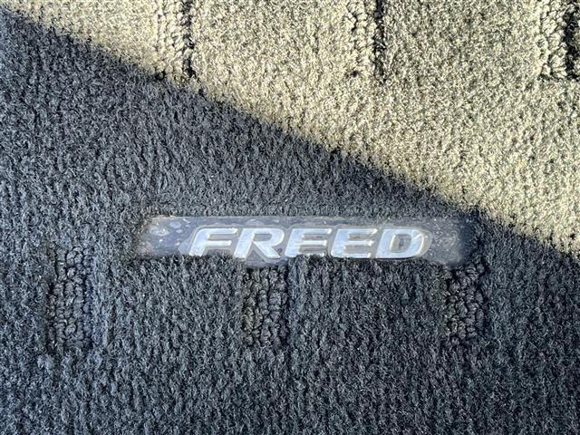 フリード G 純正ナビ バックカメラ 地デジ Cパッケージ ETC 両側パワースライドドア 純正15インチAW プッシュスタート ドアバイザー アイドリングストップ コンフォートビューパッケージ(30枚目)