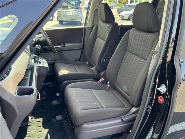 フリード G 純正ナビ バックカメラ 地デジ Cパッケージ ETC 両側パワースライドドア 純正15インチAW プッシュスタート ドアバイザー アイドリングストップ コンフォートビューパッケージ(33枚目)