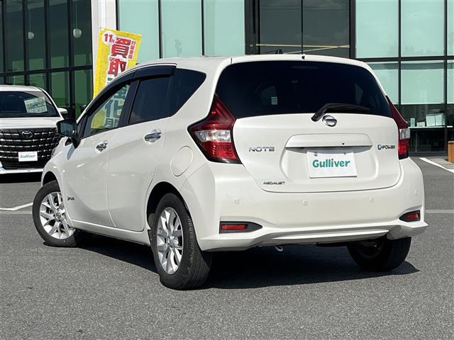 ノート e-パワー メダリスト 純正ナビ アラウンドビューモニター デジタルインナーミラー レーダークルーズコントロール ハーフレザーシート フルセグTV 前後ドライブレコーダー LEDヘッドライト 社外シフトレバー(43枚目)