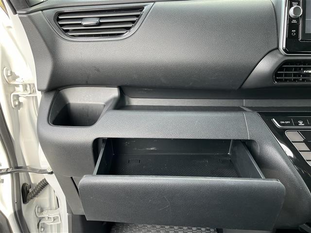 ルークス ハイウェイスター　Ｇターボプロパイロットエディション　純正９インチナビ（フルセグ／ＢＴ／ＣＤ／ＤＶＤ）／プロパイロット／全方位／レーダークルーズコントロール／衝突軽減／レーンキープ／コーナーセンサー／両側パワスラ／後席サンシェード／ＥＴＣ／純正ＡＷ（25枚目）