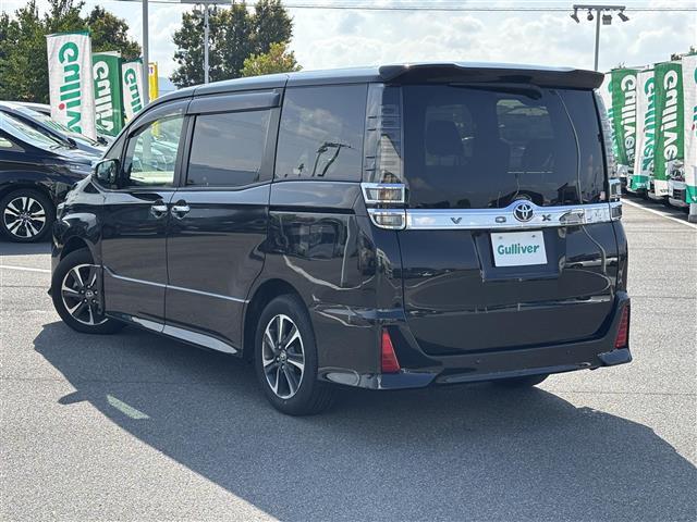 ヴォクシー ZS 煌II 純正9インチナビ フルセグTV バックカメラ フリップダウンモニター クルーズコントロール 両側パワースライドドア ビルトインETC 前後コーナーセンサー LEDヘッドライト 衝突被害軽減システム(20枚目)