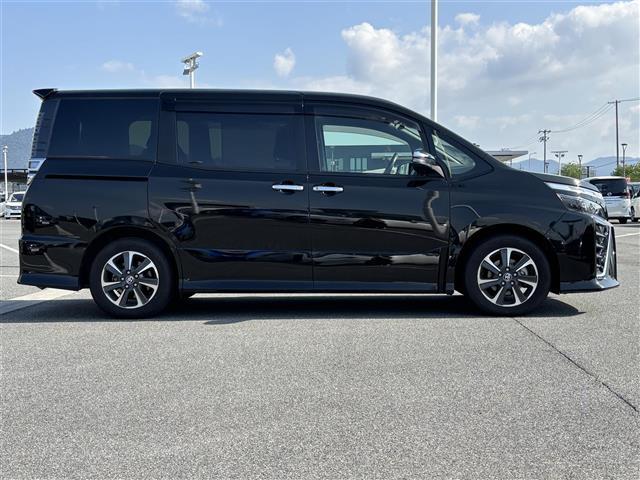 ヴォクシー ZS 煌II 純正9インチナビ フルセグTV バックカメラ フリップダウンモニター クルーズコントロール 両側パワースライドドア ビルトインETC 前後コーナーセンサー LEDヘッドライト 衝突被害軽減システム(40枚目)