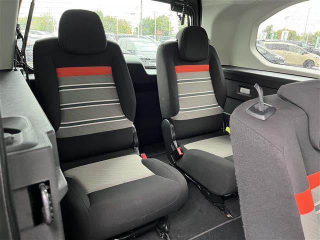 ベルランゴ ロング シャイン ブルーHDi XTR パック バック/サイドカメラ ドライブレコーダー ETC AAC 追従型クルーズコントロール コーナーセンサー LEDヘッドライト オートライト 両側スライドドア スタッドレスタイヤ付き 衝突被害軽減システム(16枚目)