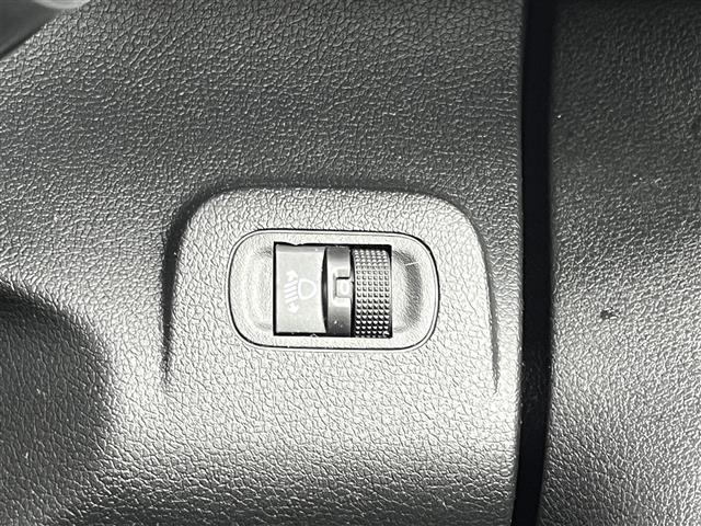 ベルランゴ ロング シャイン ブルーHDi XTR パック バック/サイドカメラ ドライブレコーダー ETC AAC 追従型クルーズコントロール コーナーセンサー LEDヘッドライト オートライト 両側スライドドア スタッドレスタイヤ付き 衝突被害軽減システム(25枚目)