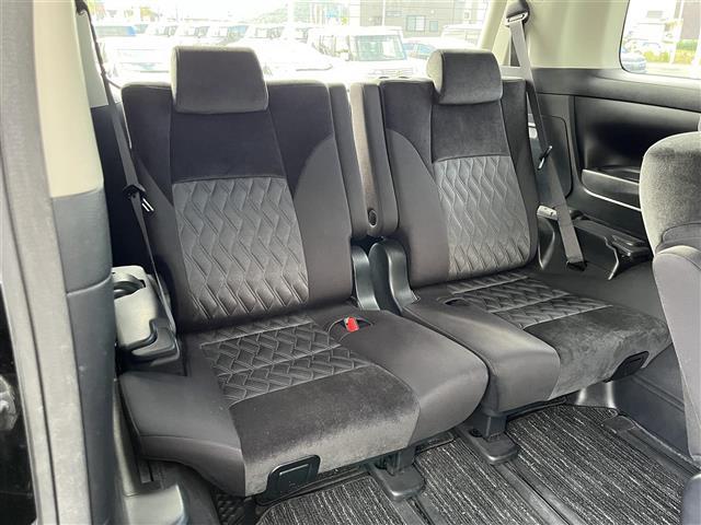 ヴェルファイア ２．５Ｚ　Ａエディション　純正９インチナビ（フルセグ／ＢＴ／ＣＤ／ＤＶＤ）／純正フリップダウン／レーダークルーズコントロール／バックカメラ／衝突軽減／コーナーセンサー／両側パワースライド／ドラレコ／ＥＴＣ／純正ＡＷ（16枚目）