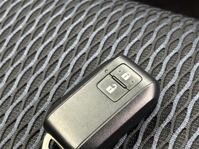 ハスラー Jスタイル デュアルカメラブレーキサポート 社外ナビ 地デジ 車線逸脱警報 クリアランスソナー ルーフレール 社外ETC 前席シートヒーター LEDヘッドライト プッシュスタート 純正15インチAW(27枚目)