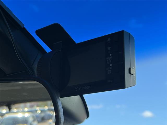 オデッセイ アブソルート・ＥＸホンダセンシング　純正ナビ（フルセグ／ＢＴ／ＣＤ／ＤＶＤ）／フリップダウン／レーダークルーズコントロール／パドルシフト／全方位／ＢＳＭ／衝突軽減／レーンキープ／両側パワスラ／ハーフレザー／後席サンシェード／ドラレコ（6枚目）