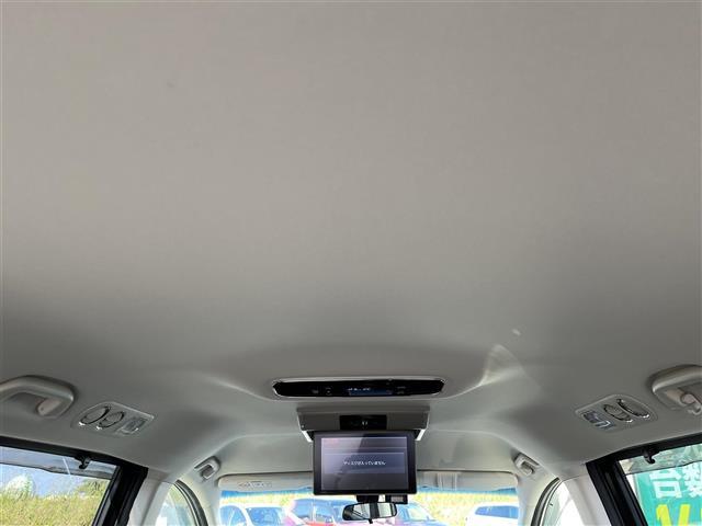 オデッセイ アブソルート・ＥＸホンダセンシング　純正ナビ（フルセグ／ＢＴ／ＣＤ／ＤＶＤ）／フリップダウン／レーダークルーズコントロール／パドルシフト／全方位／ＢＳＭ／衝突軽減／レーンキープ／両側パワスラ／ハーフレザー／後席サンシェード／ドラレコ（32枚目）