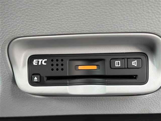 ＣＲ－Ｚ α　純正ホンダインターナビ　バックカメラ　地デジ　黒革調シートカバー　ビルトインＥＴＣ　パドルシフト　クルーズコントロール　スペアキー　フォグライト　革巻きステアリング　電動格納ミラー　ＳＰＯＲＴモード（3枚目）