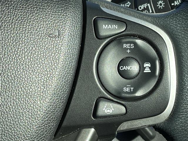 フリードハイブリッド ハイブリッド・ＥＸ　純正ナビ（フルセグ／ＢＴ／ＣＤ／ＤＶＤ）／レーダークルーズコントロール／バックカメラ／衝突軽減／レーンキープ／両側パワスラ／ハーフレザー／シートヒーター／後席サンシェード／前後ドラレコ／ＥＴＣ（12枚目）