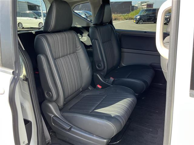 フリードハイブリッド ハイブリッド・ＥＸ　純正ナビ（フルセグ／ＢＴ／ＣＤ／ＤＶＤ）／レーダークルーズコントロール／バックカメラ／衝突軽減／レーンキープ／両側パワスラ／ハーフレザー／シートヒーター／後席サンシェード／前後ドラレコ／ＥＴＣ（15枚目）