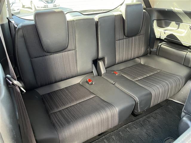 フリードハイブリッド ハイブリッド・ＥＸ　純正ナビ（フルセグ／ＢＴ／ＣＤ／ＤＶＤ）／レーダークルーズコントロール／バックカメラ／衝突軽減／レーンキープ／両側パワスラ／ハーフレザー／シートヒーター／後席サンシェード／前後ドラレコ／ＥＴＣ（16枚目）