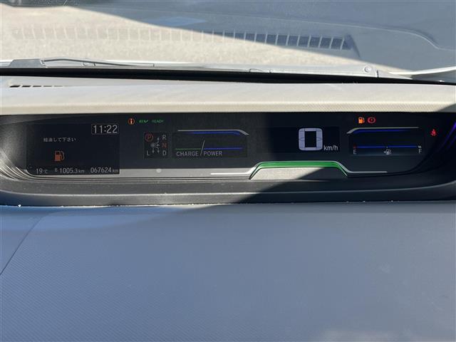 フリードハイブリッド ハイブリッド・ＥＸ　純正ナビ（フルセグ／ＢＴ／ＣＤ／ＤＶＤ）／レーダークルーズコントロール／バックカメラ／衝突軽減／レーンキープ／両側パワスラ／ハーフレザー／シートヒーター／後席サンシェード／前後ドラレコ／ＥＴＣ（21枚目）