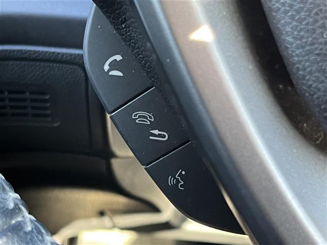 フリードハイブリッド ハイブリッド・ＥＸ　純正ナビ（フルセグ／ＢＴ／ＣＤ／ＤＶＤ）／レーダークルーズコントロール／バックカメラ／衝突軽減／レーンキープ／両側パワスラ／ハーフレザー／シートヒーター／後席サンシェード／前後ドラレコ／ＥＴＣ（26枚目）