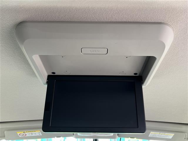 セレナ ハイウェイスターＧ　純正９インチナビ（フルセグ／ＢＴ／ＣＤ／ＤＶＤ）／フリップダウン／プロパイロット／全方位／コーナーセンサー／衝突軽減／レーンキープ／パーキングアシスト／両側パワスラ／後席サンシェード（4枚目）