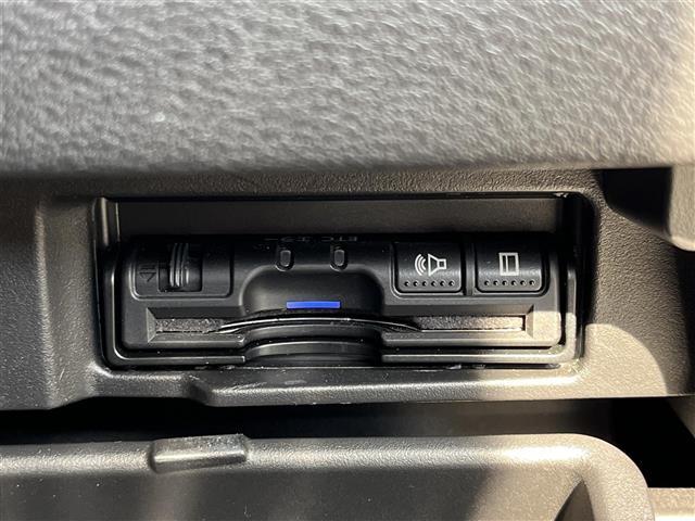 セレナ ハイウェイスターＧ　純正９インチナビ（フルセグ／ＢＴ／ＣＤ／ＤＶＤ）／フリップダウン／プロパイロット／全方位／コーナーセンサー／衝突軽減／レーンキープ／パーキングアシスト／両側パワスラ／後席サンシェード（5枚目）