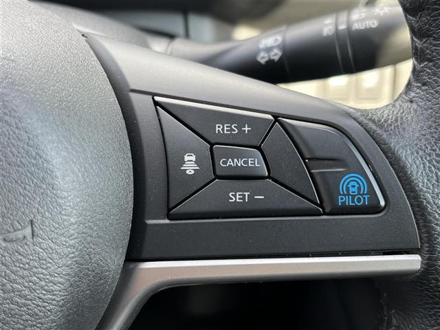 セレナ ハイウェイスターＧ　純正９インチナビ（フルセグ／ＢＴ／ＣＤ／ＤＶＤ）／フリップダウン／プロパイロット／全方位／コーナーセンサー／衝突軽減／レーンキープ／パーキングアシスト／両側パワスラ／後席サンシェード（12枚目）