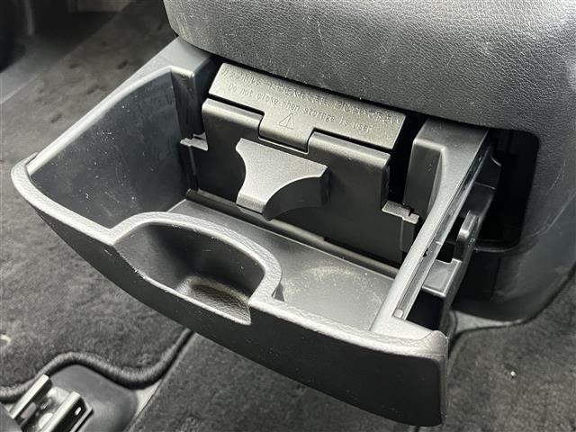 セレナ ハイウェイスターＧ　純正９インチナビ（フルセグ／ＢＴ／ＣＤ／ＤＶＤ）／フリップダウン／プロパイロット／全方位／コーナーセンサー／衝突軽減／レーンキープ／パーキングアシスト／両側パワスラ／後席サンシェード（30枚目）