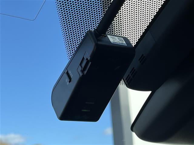 プリウス Aツーリングセレクション モデリスタフルエアロ/純正9インチナビ(フルセグ/BT/CD/DVD)/レーダークルーズコントロール/バックカメラ/コーナーセンサー/衝突軽減/レザーシート/シートヒーター/ドラレコ/ETC/純正AW(6枚目)