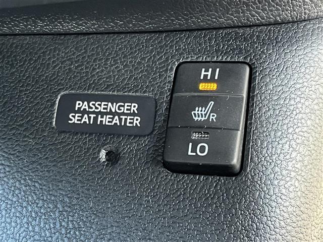 プリウス Aツーリングセレクション モデリスタフルエアロ/純正9インチナビ(フルセグ/BT/CD/DVD)/レーダークルーズコントロール/バックカメラ/コーナーセンサー/衝突軽減/レザーシート/シートヒーター/ドラレコ/ETC/純正AW(8枚目)