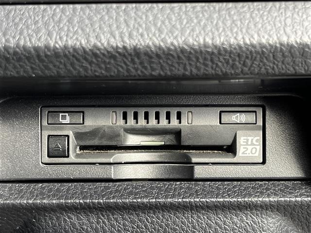 ノア Ｓｉ　ダブルバイビー　モデリスタ／純正１０インチナビ（フルセグ／ＢＴ／ＣＤ／ＤＶＤ）／１２インチフリップダウン／レーダークルーズコントロール／バックカメラ／衝突軽減／両側パワスラ／ハーフレザー／ドラレコ／ＥＴＣ２．０（5枚目）