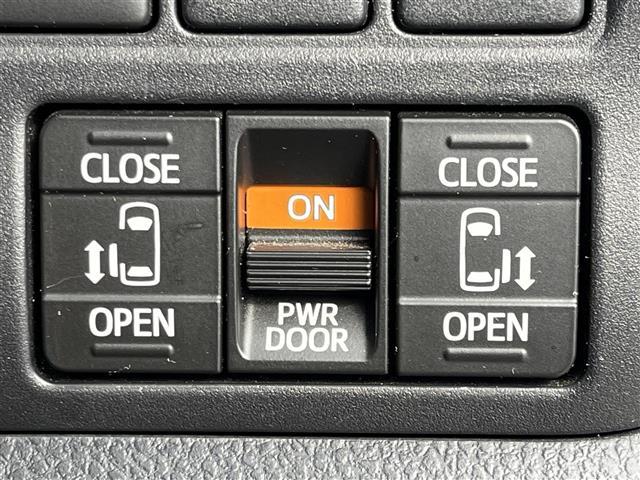 ノア Ｓｉ　ダブルバイビー　モデリスタ／純正１０インチナビ（フルセグ／ＢＴ／ＣＤ／ＤＶＤ）／１２インチフリップダウン／レーダークルーズコントロール／バックカメラ／衝突軽減／両側パワスラ／ハーフレザー／ドラレコ／ＥＴＣ２．０（8枚目）