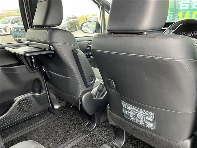 ノア Ｓｉ　ダブルバイビー　モデリスタ／純正１０インチナビ（フルセグ／ＢＴ／ＣＤ／ＤＶＤ）／１２インチフリップダウン／レーダークルーズコントロール／バックカメラ／衝突軽減／両側パワスラ／ハーフレザー／ドラレコ／ＥＴＣ２．０（32枚目）