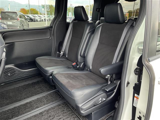 ノア Ｓｉ　ダブルバイビー　モデリスタ／純正１０インチナビ（フルセグ／ＢＴ／ＣＤ／ＤＶＤ）／１２インチフリップダウン／レーダークルーズコントロール／バックカメラ／衝突軽減／両側パワスラ／ハーフレザー／ドラレコ／ＥＴＣ２．０（35枚目）