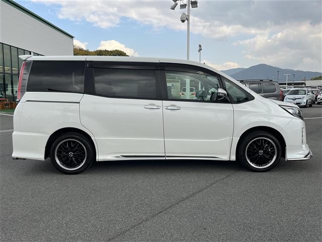 ノア Ｓｉ　ダブルバイビー　モデリスタ／純正１０インチナビ（フルセグ／ＢＴ／ＣＤ／ＤＶＤ）／１２インチフリップダウン／レーダークルーズコントロール／バックカメラ／衝突軽減／両側パワスラ／ハーフレザー／ドラレコ／ＥＴＣ２．０（38枚目）