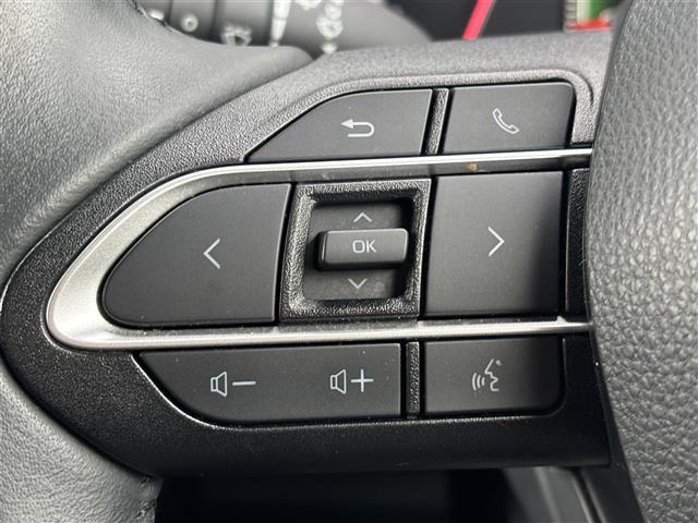 ヴォクシー Ｓ－Ｚ　純正１０．５インチディスプレイオーディオ（ＴＶ／ＢＴ）／フリップダウン／レーダークルーズコントロール／バックカメラ／コーナーセンサー／両側パワスラ／ハーフレザー／シートヒーター／ドラレコ／純正ＡＷ（4枚目）