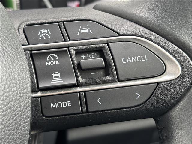 ヴォクシー Ｓ－Ｚ　純正１０．５インチディスプレイオーディオ（ＴＶ／ＢＴ）／フリップダウン／レーダークルーズコントロール／バックカメラ／コーナーセンサー／両側パワスラ／ハーフレザー／シートヒーター／ドラレコ／純正ＡＷ（5枚目）