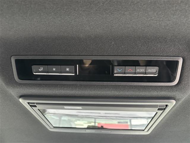 ヴォクシー Ｓ－Ｚ　純正１０．５インチディスプレイオーディオ（ＴＶ／ＢＴ）／フリップダウン／レーダークルーズコントロール／バックカメラ／コーナーセンサー／両側パワスラ／ハーフレザー／シートヒーター／ドラレコ／純正ＡＷ（23枚目）